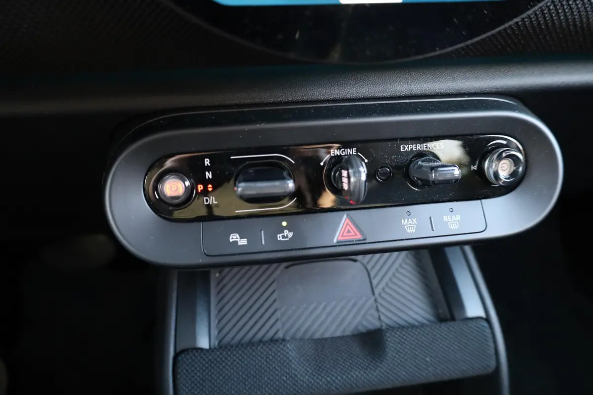 C | Pakket XL | Panoramadak | Stuur- en Stoelverwarming | Harman/Kardon | Driving Assistant Professional