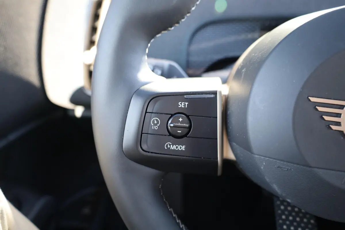C | Pakket XL | Panoramadak | Stuur- en Stoelverwarming | Harman/Kardon | Driving Assistant Professional