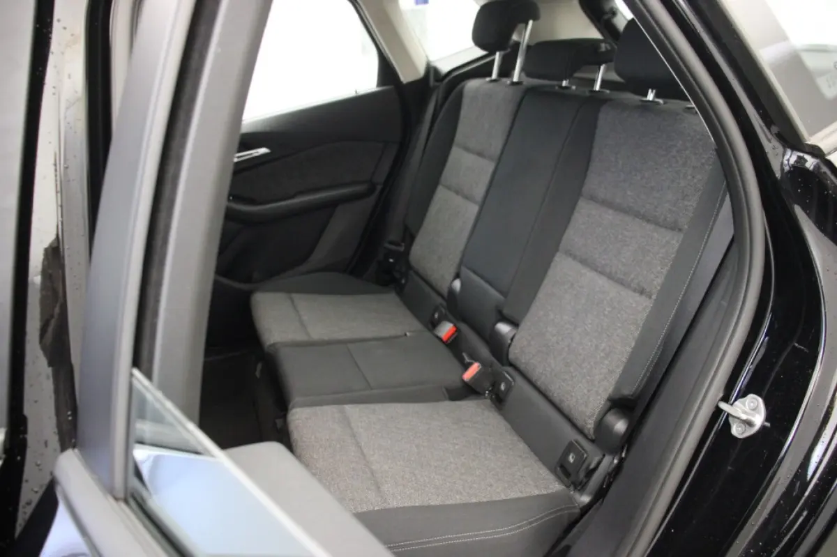 218i Automaat - Digitaal Cockpit, Carplay, Camera, Cruise