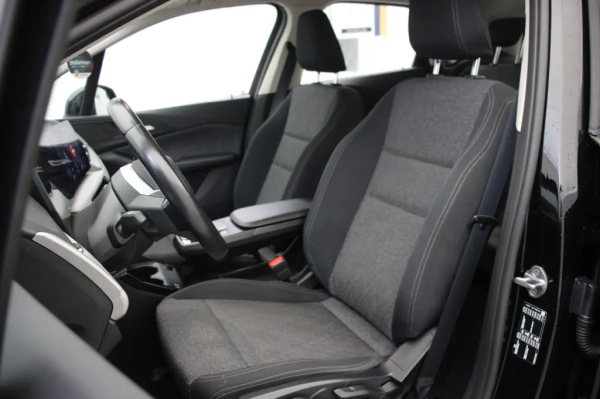 218i Automaat - Digitaal Cockpit, Carplay, Camera, Cruise
