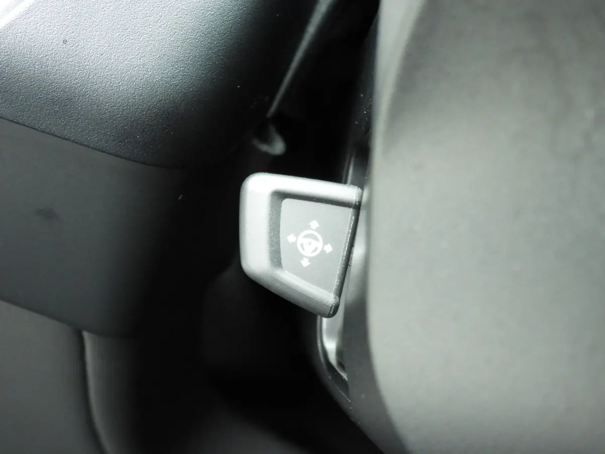 M60 xDrive | M-Sportpakket | LED | Leder | HUD | Active cruise | Trekhaak | Panoramadak | DAB | Bowers & Wilkins sound | Alu 21 inch