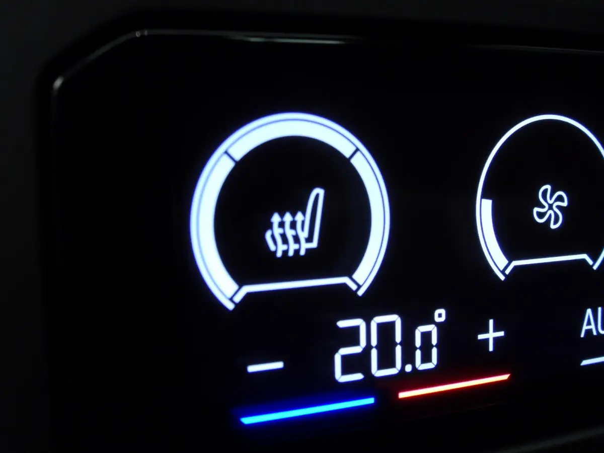 M60 xDrive | M-Sportpakket | LED | Leder | HUD | Active cruise | Trekhaak | Panoramadak | DAB | Bowers & Wilkins sound | Alu 21 inch