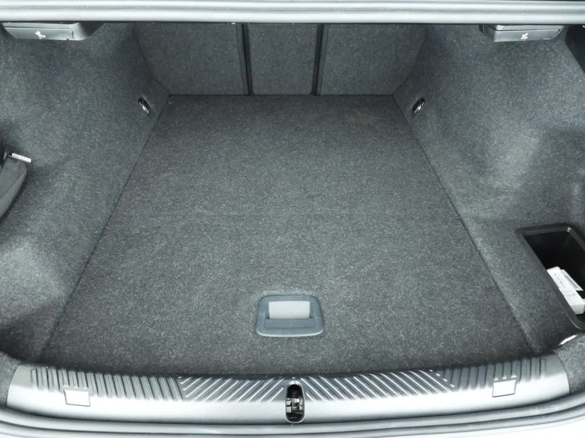 M60 xDrive | M-Sportpakket | LED | Leder | HUD | Active cruise | Trekhaak | Panoramadak | DAB | Bowers & Wilkins sound | Alu 21 inch
