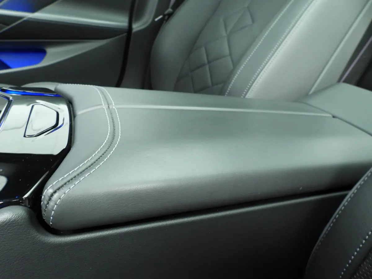 M60 xDrive | M-Sportpakket | LED | Leder | HUD | Active cruise | Trekhaak | Panoramadak | DAB | Bowers & Wilkins sound | Alu 21 inch