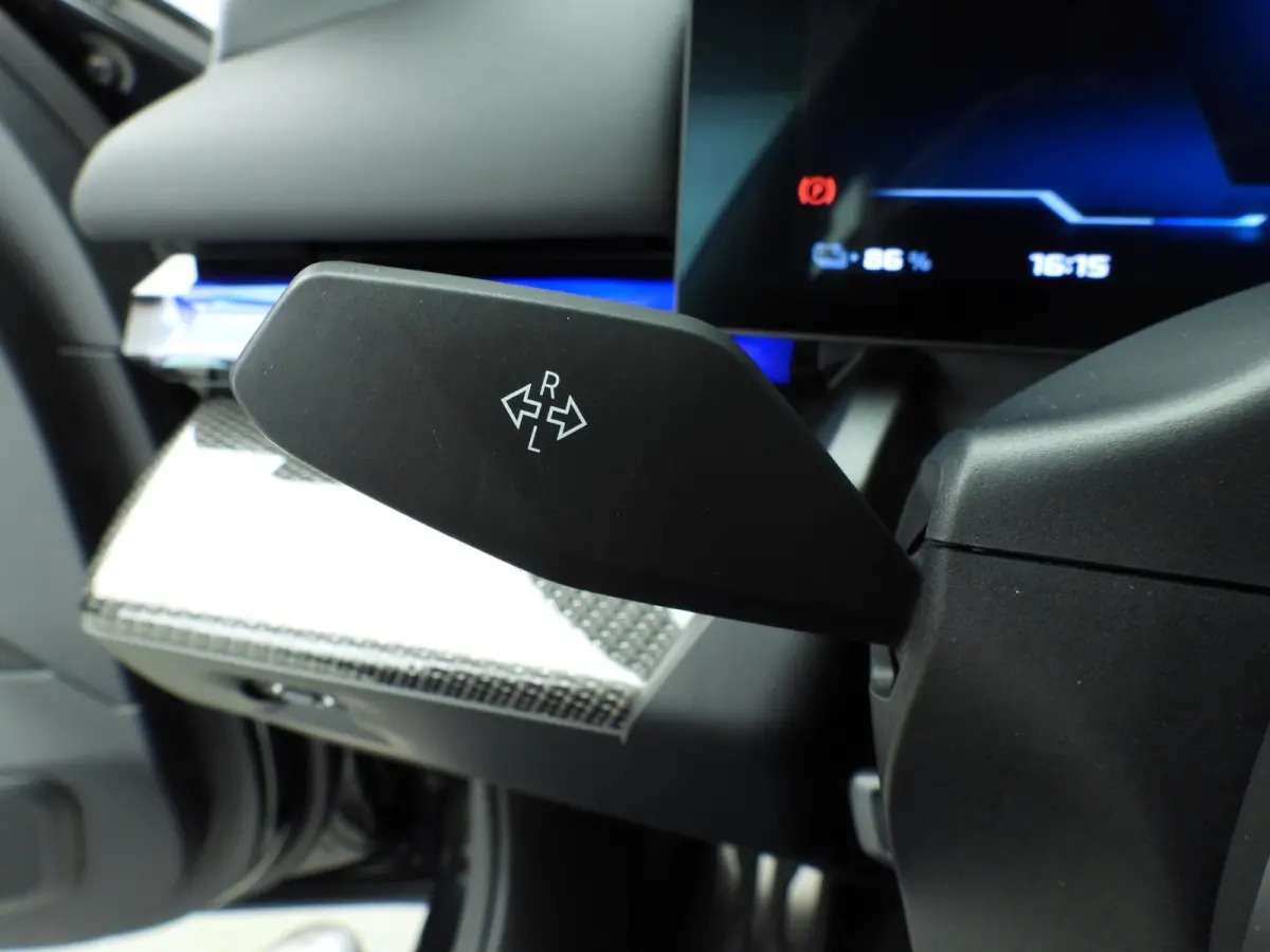 M60 xDrive | M-Sportpakket | LED | Leder | HUD | Active cruise | Trekhaak | Panoramadak | DAB | Bowers & Wilkins sound | Alu 21 inch
