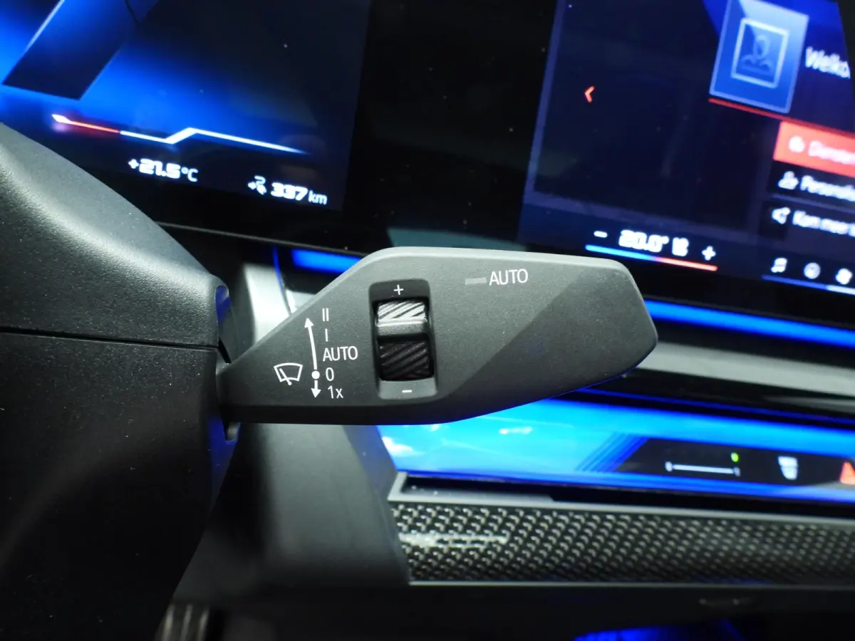 M60 xDrive | M-Sportpakket | LED | Leder | HUD | Active cruise | Trekhaak | Panoramadak | DAB | Bowers & Wilkins sound | Alu 21 inch
