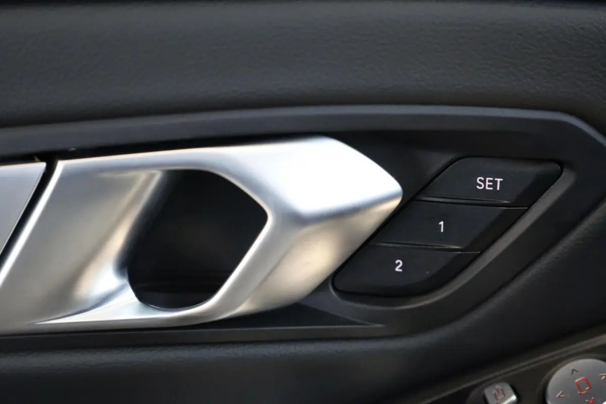 330e | M Sport Pro | Elek. Verstelbare Stoelen | Harman/Kardon | Driving Assistant Professional | Trekhaak