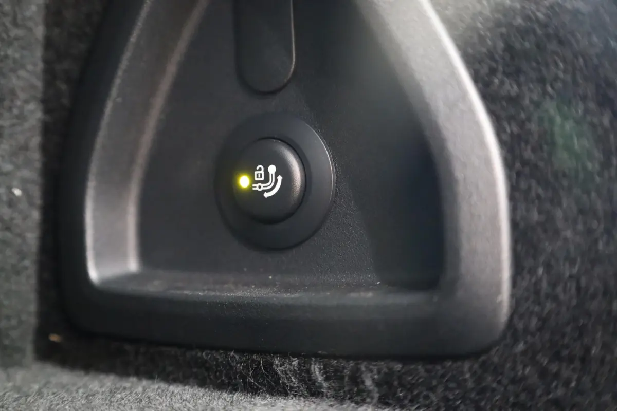 330e | M Sport Pro | Elek. Verstelbare Stoelen | Harman/Kardon | Driving Assistant Professional | Trekhaak