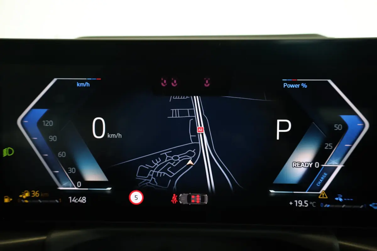 330e | M Sport Pro | Elek. Verstelbare Stoelen | Harman/Kardon | Driving Assistant Professional | Trekhaak