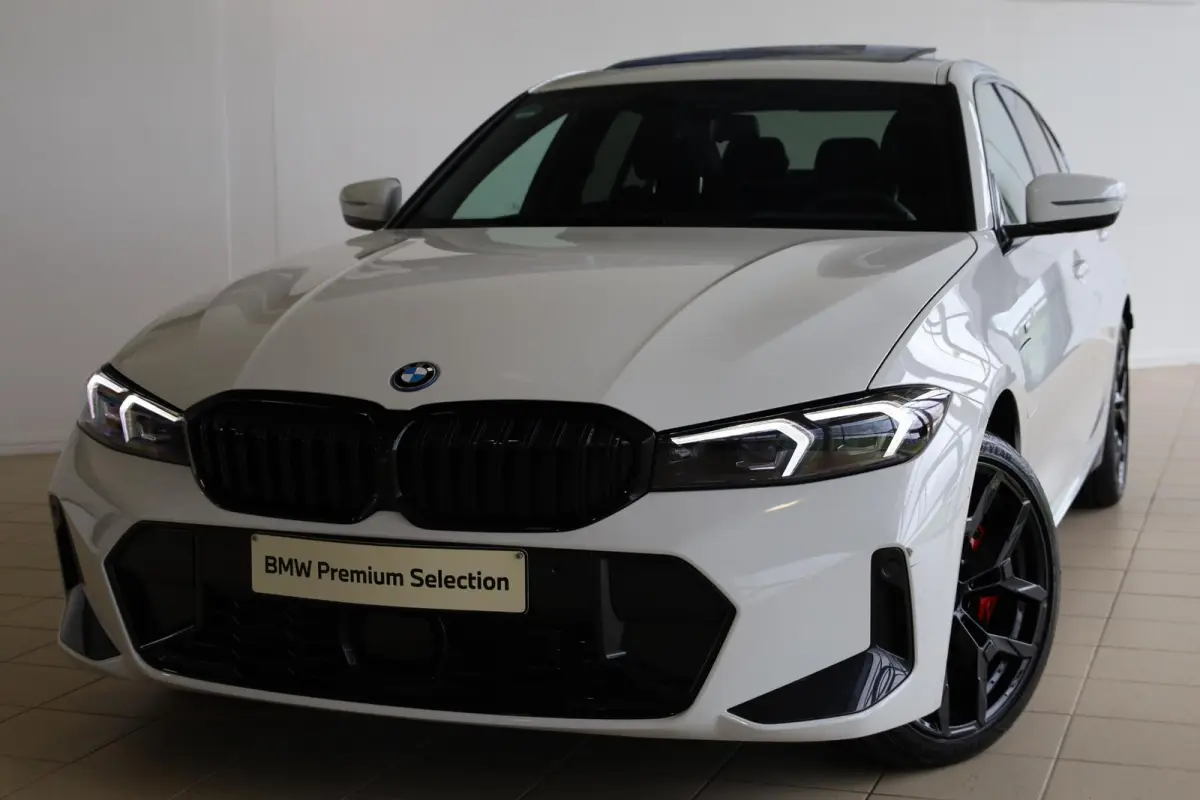 330e | M Sport Pro | Elek. Verstelbare Stoelen | Harman/Kardon | Driving Assistant Professional | Trekhaak