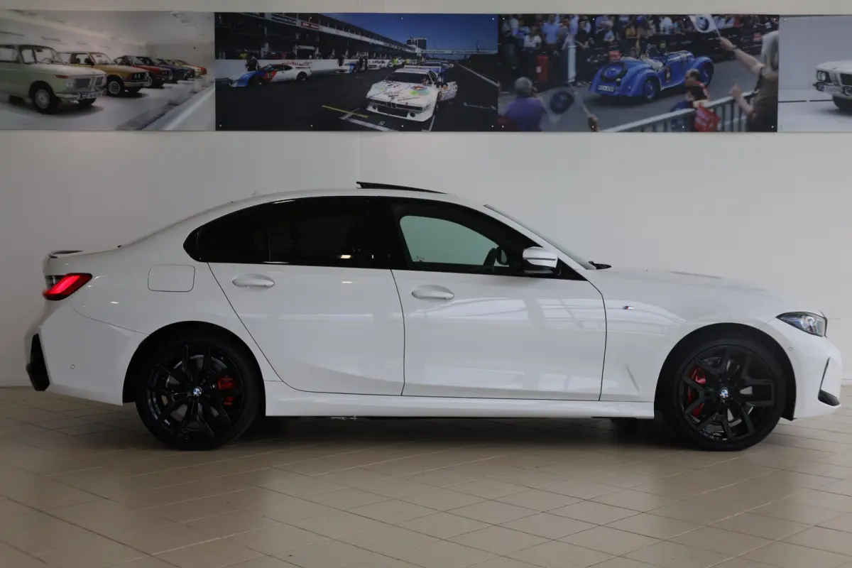330e | M Sport Pro | Elek. Verstelbare Stoelen | Harman/Kardon | Driving Assistant Professional | Trekhaak