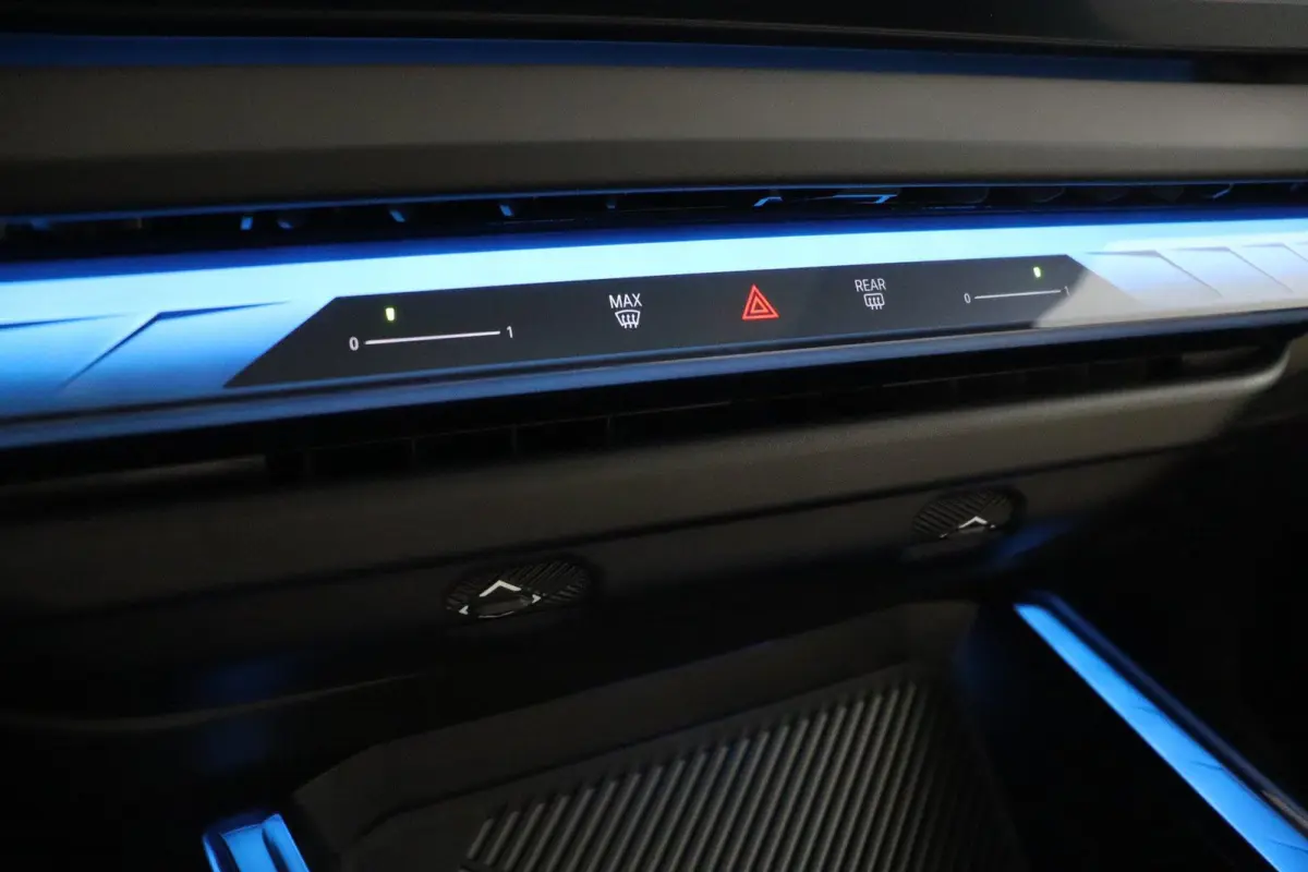 30e xDrive | SOH 100% | M Sport Pro | Panoramadak | Trekhaak | Driv Ass Prof | Harman/Kardon
