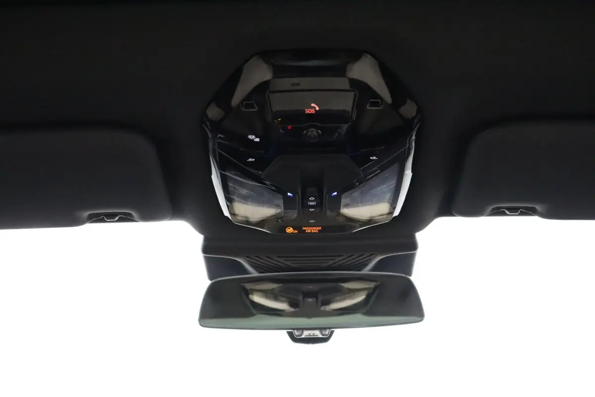 30e xDrive | SOH 100% | M Sport Pro | Panoramadak | Trekhaak | Driv Ass Prof | Harman/Kardon