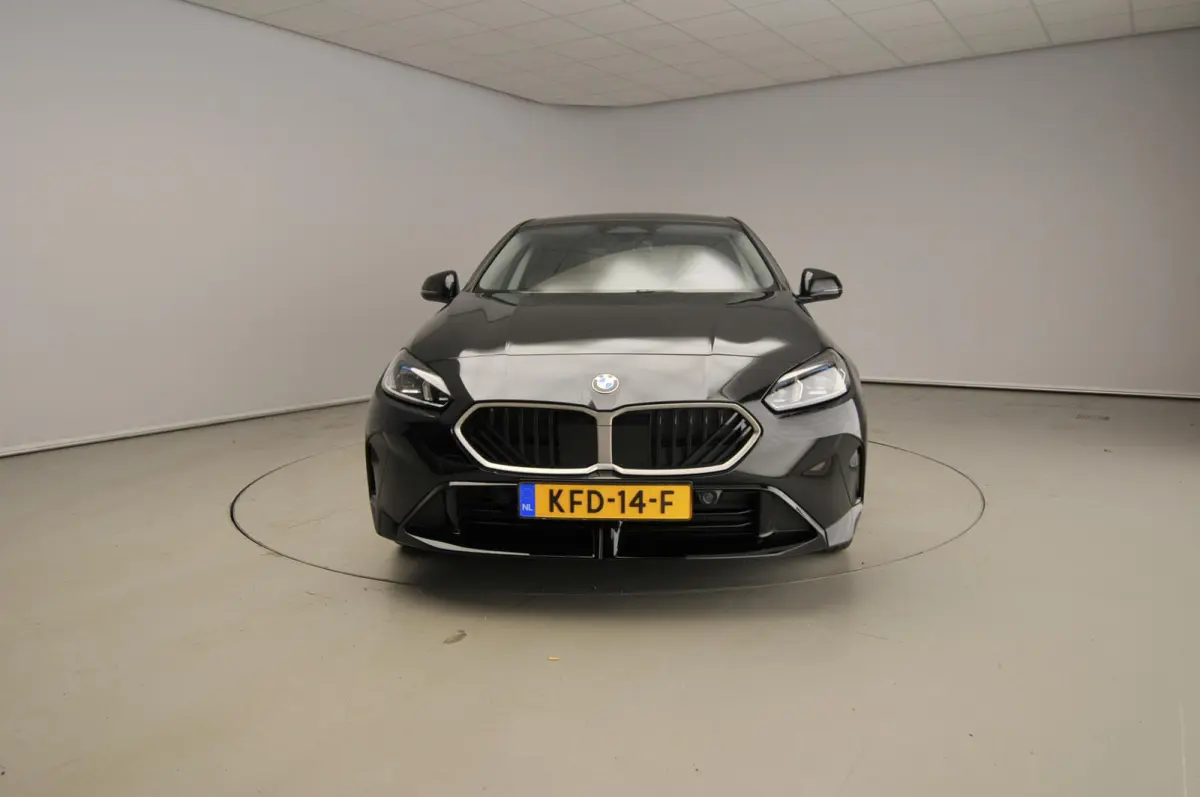 220 | LED | Navigatie | Sportstoelen | Stoelverwarming | Keyles go | DAB | Alu 18 inch