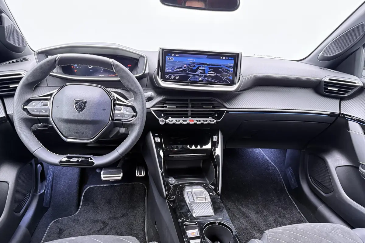 1.2 Hybrid 145 e-DCS6 GT Alcantara / Navi pack / 2+6 Jaar Garantie