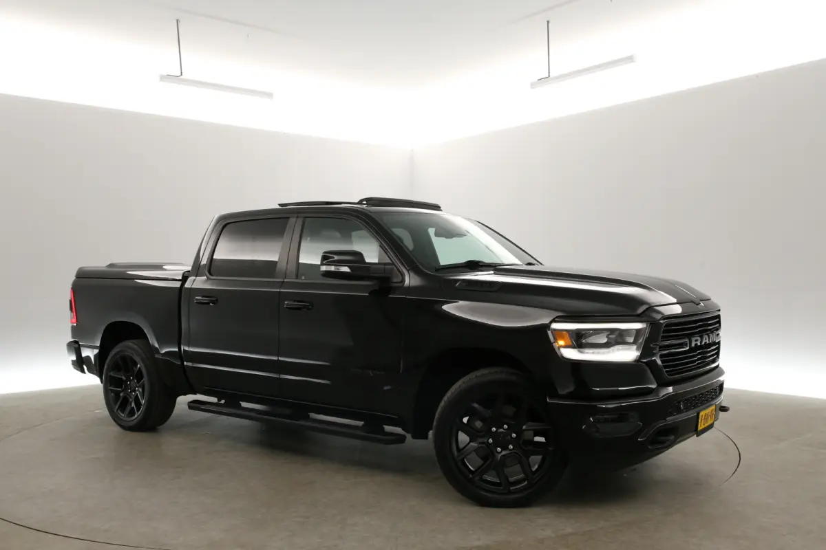 1500 5.7 V8 4x4 Crew Cab Big Horn | Pano | 3500kg Trekgew. | Trekhaak | Camera | Alpine | Carplay | Cruise | Leder