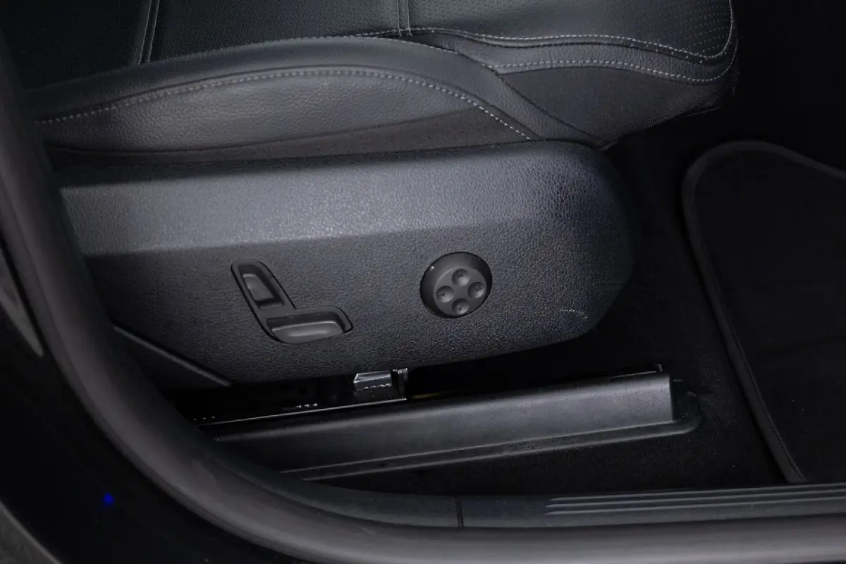 4MATIC Business Line | LEDER | CAMERA | Full LED | NAVI