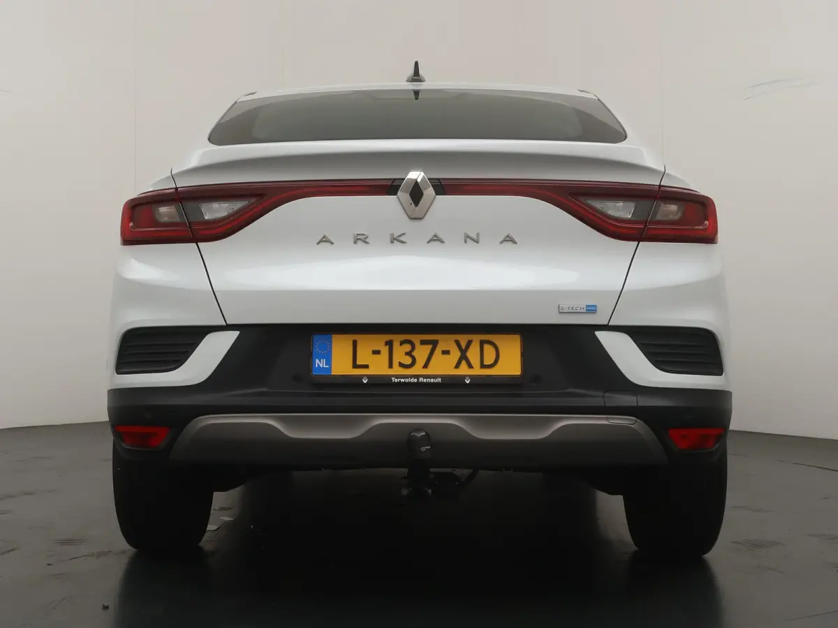 E-Tech Hybrid 145 Zen | Trekhaak | Parkeercamera | Navigatie |