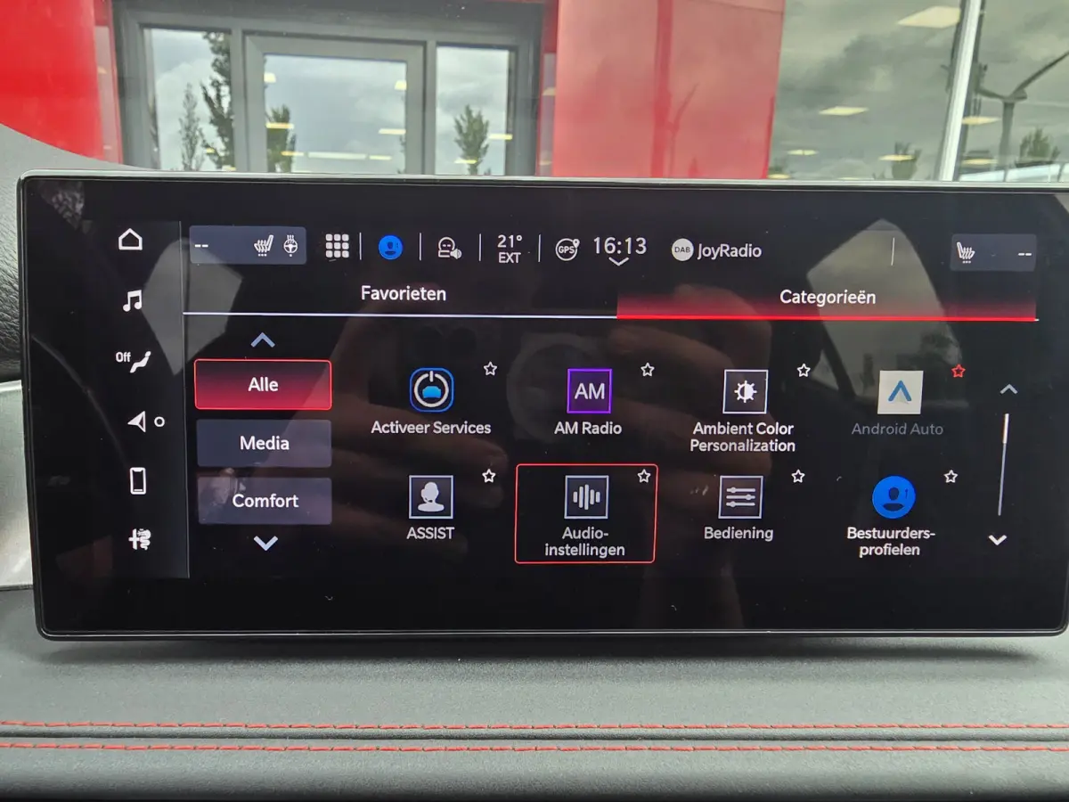 1.3T PHEV 280PK Tributo Italiano | Panorama-dak | Camera 360 | Leer