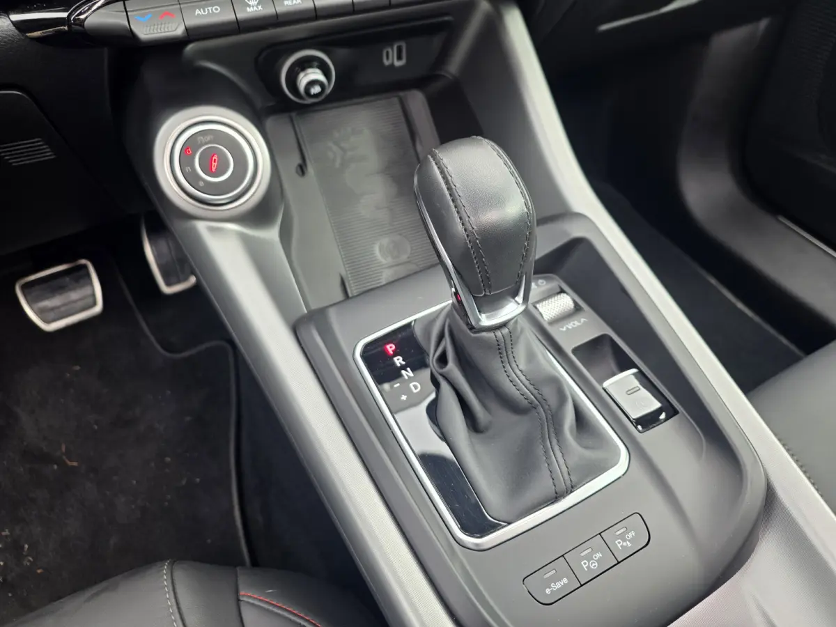 1.3T PHEV 280PK Tributo Italiano | Panorama-dak | Camera 360 | Leer