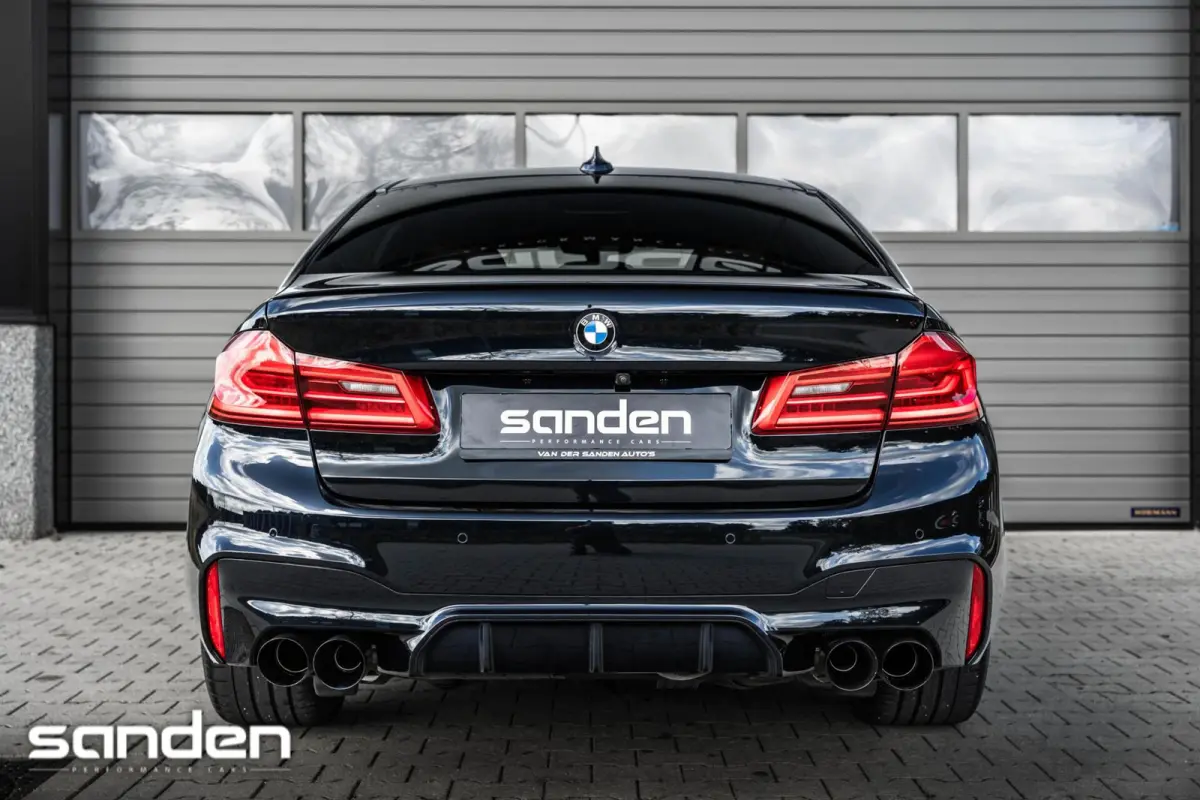 M5 Individual|AzuriteBlack|Schuifdak|Massage|HUD