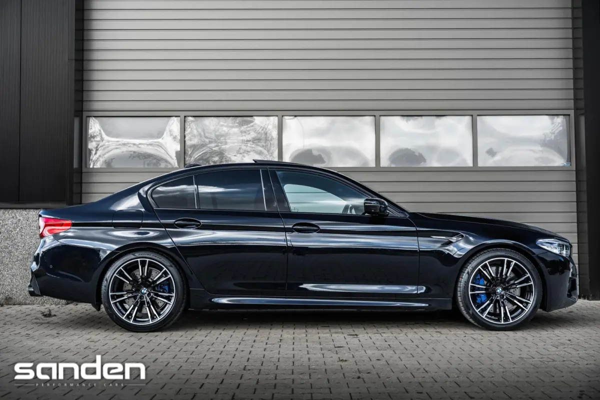 M5 Individual|AzuriteBlack|Schuifdak|Massage|HUD