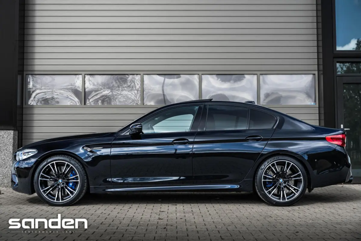M5 Individual|AzuriteBlack|Schuifdak|Massage|HUD