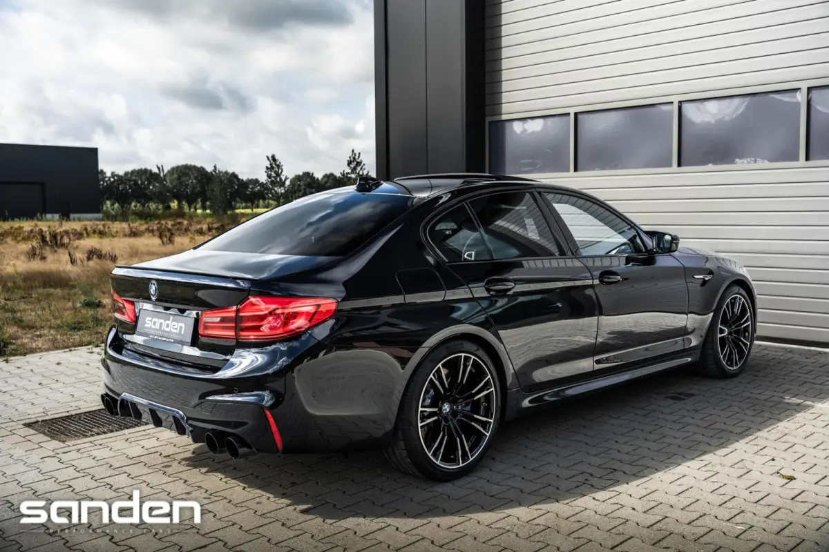 M5 Individual|AzuriteBlack|Schuifdak|Massage|HUD