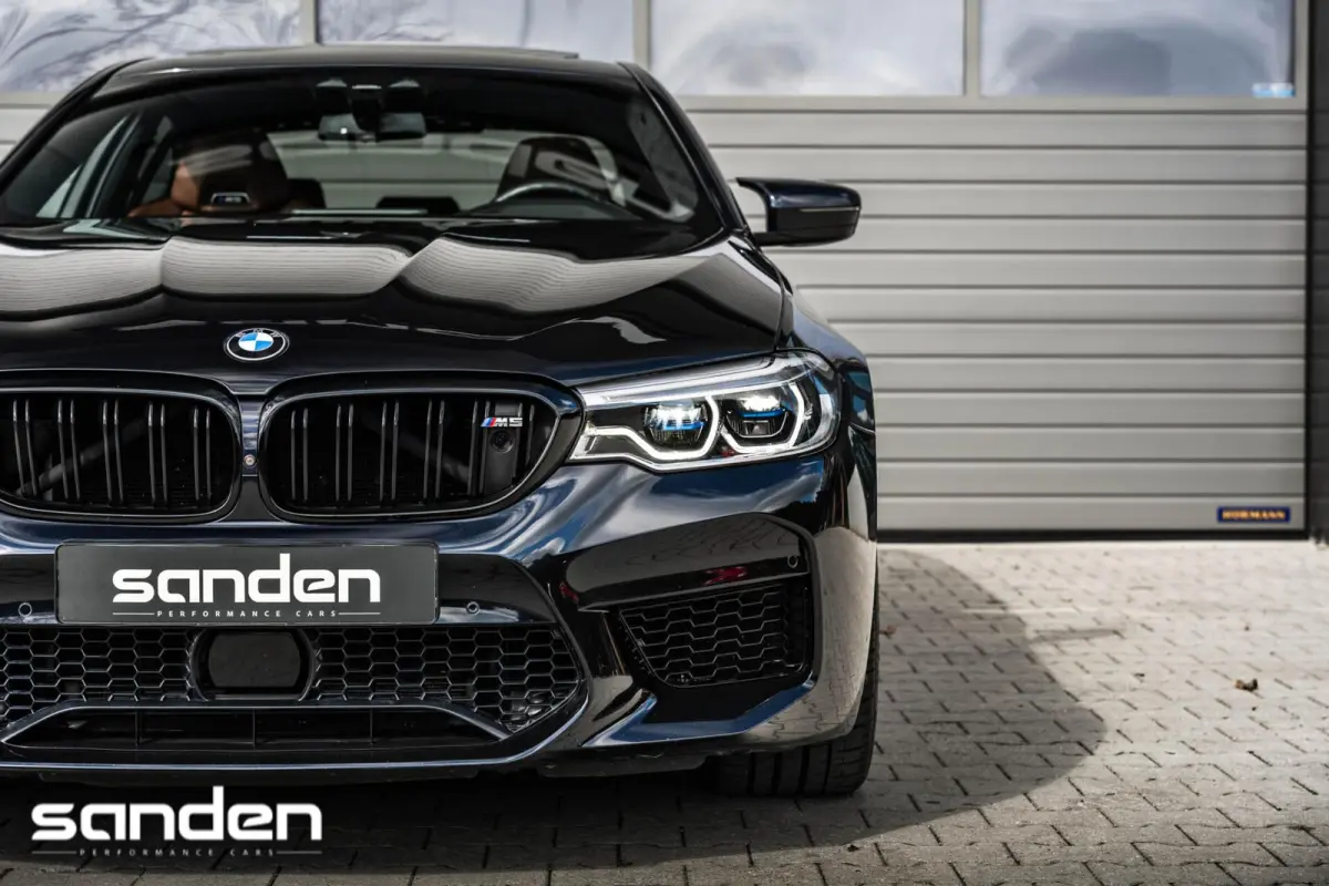 M5 Individual|AzuriteBlack|Schuifdak|Massage|HUD