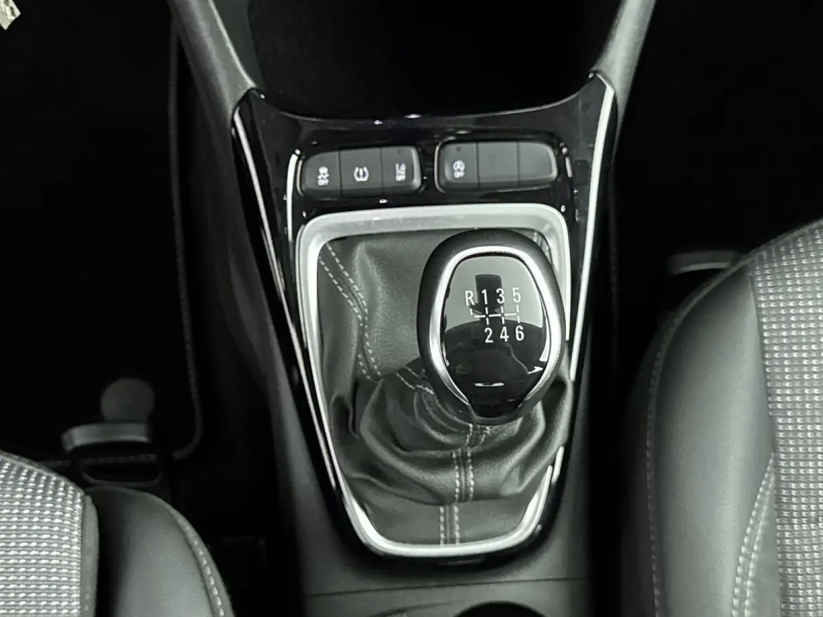 110pk Elegance | 1ste eigenaar | Camera | AppleCarPlay/Android | Climate | Comfortstoel