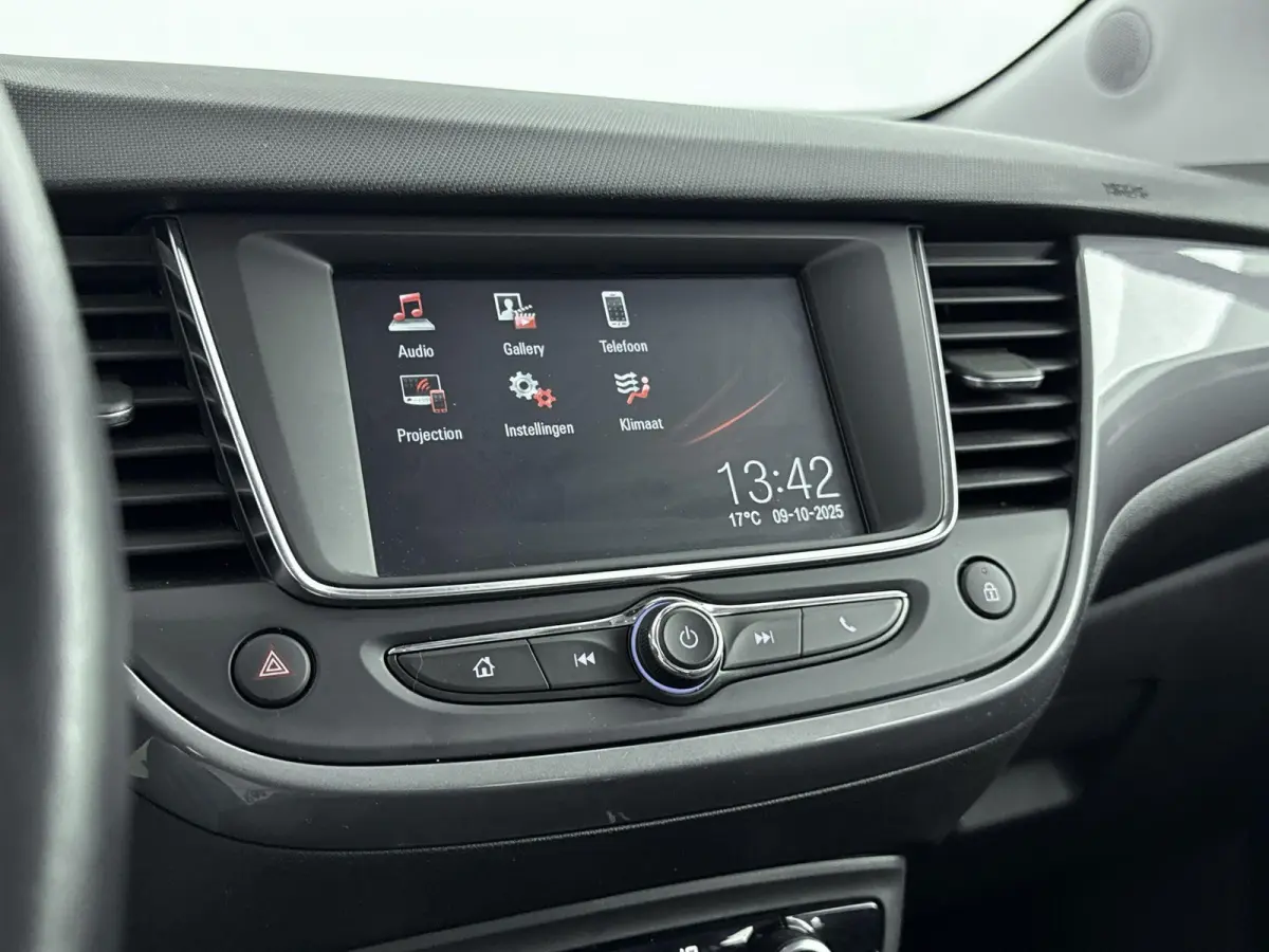 110pk Elegance | 1ste eigenaar | Camera | AppleCarPlay/Android | Climate | Comfortstoel