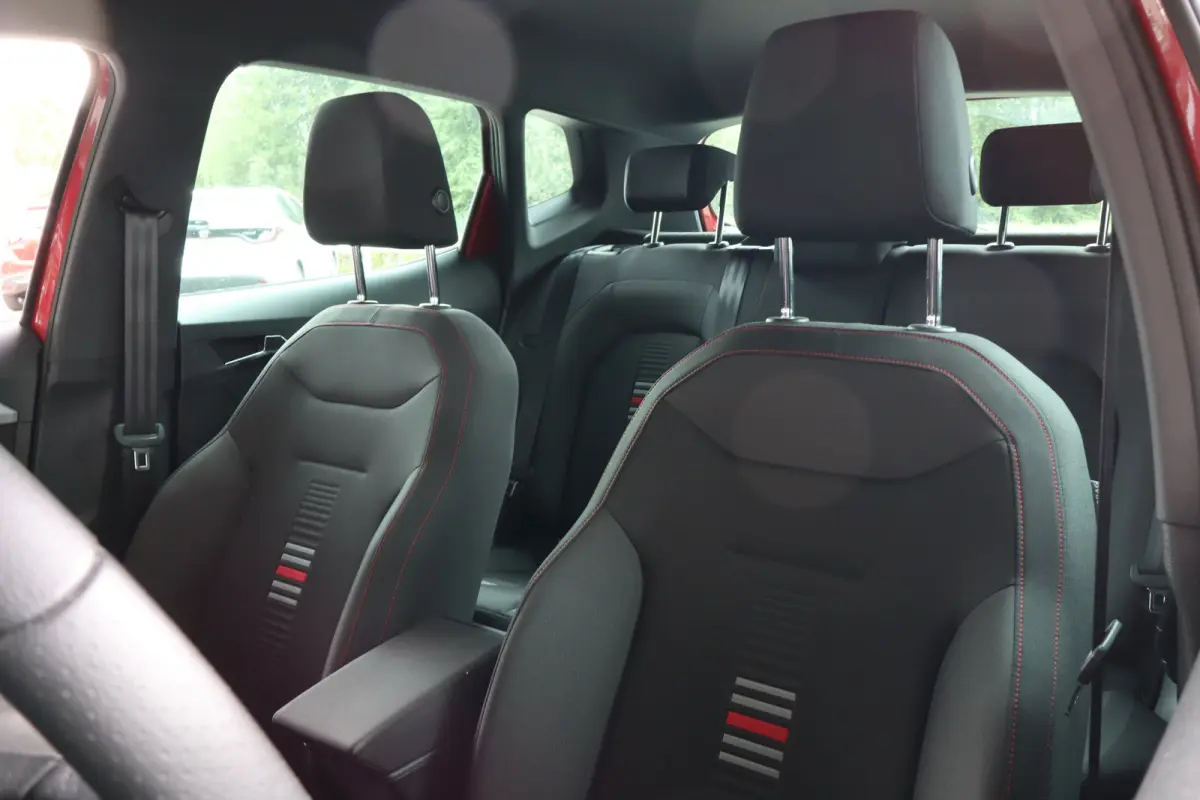 1.0 TSI FR Business Intense Plus Automaat / Virtual Cockpit / Trekhaak / LED / Camera / Cruise