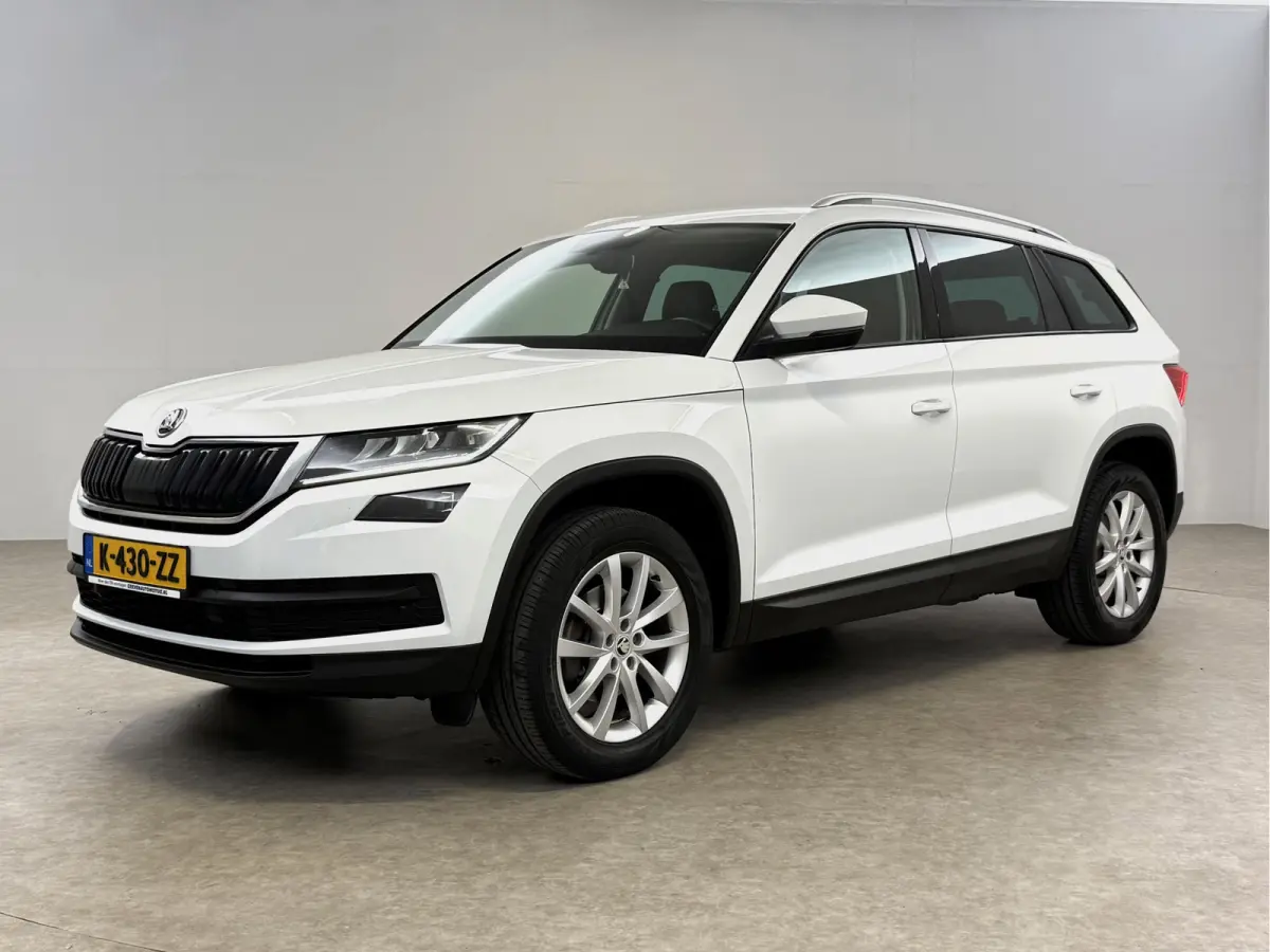 1.5 TSI Limited Business Edition 7p. | Camera | Virtual | Carplay | Trekhaak | Cruise | Clima | Navi