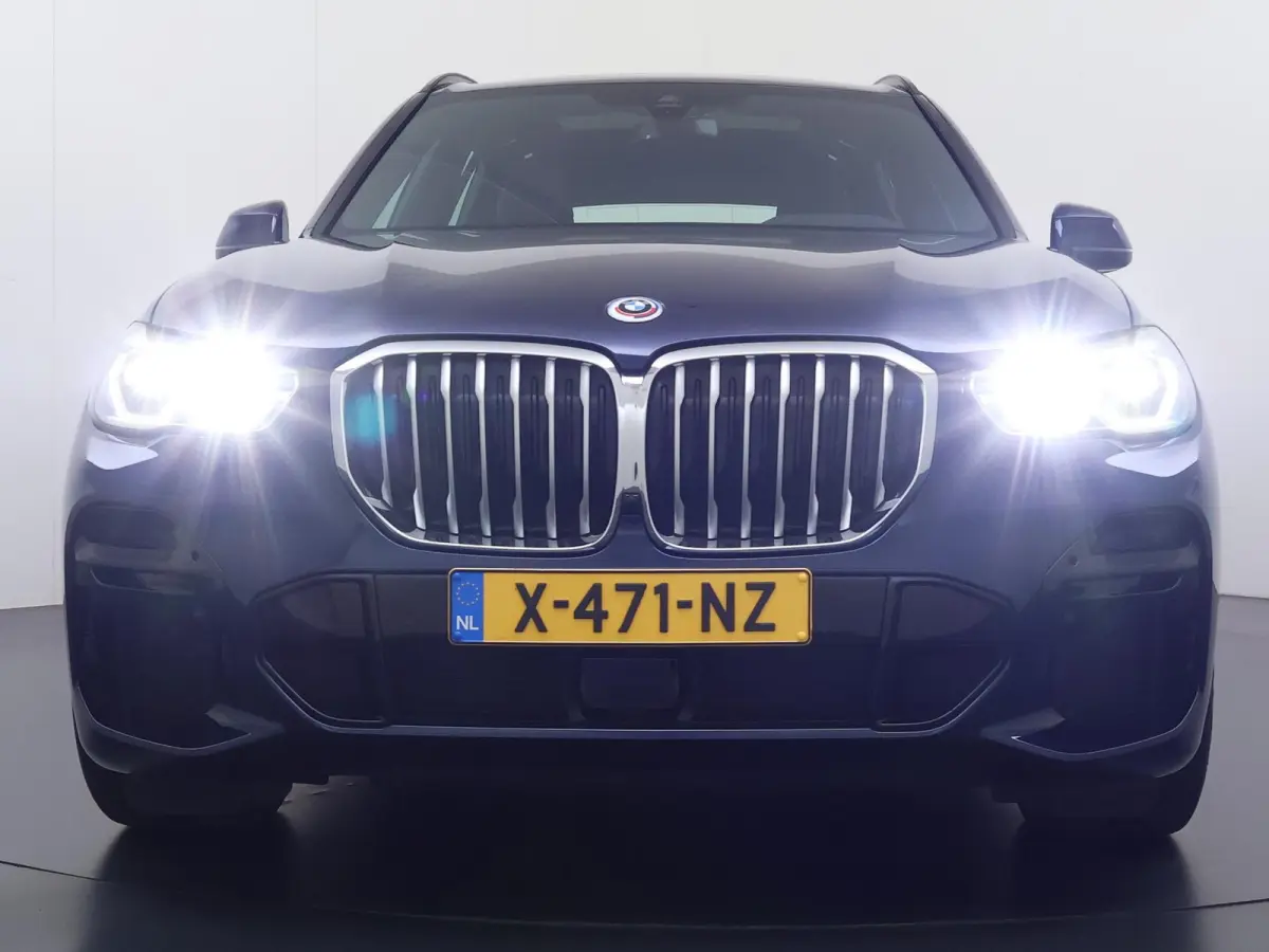 xDrive45e High Executive BOMVOL! | PANO | HARMAN KARDON | LASER LED | ELEK. ACHTER KLEP | ELEK. TREKHAAK | STOELVERWARMING | ELEK. MEM. SEAT | ACHTERUITRIJCAMERA | 22'' VELGEN | RIJKLAAR PRI