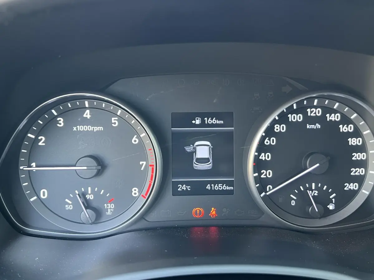1.0 T-GDI i-Motion volledige historie / navi / parkeersensoren