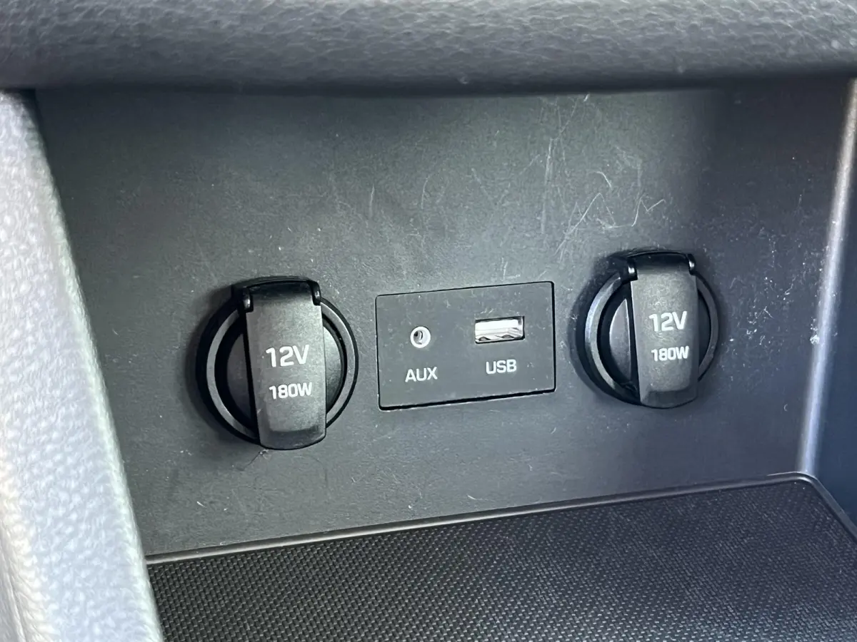 1.0 T-GDI i-Motion volledige historie / navi / parkeersensoren