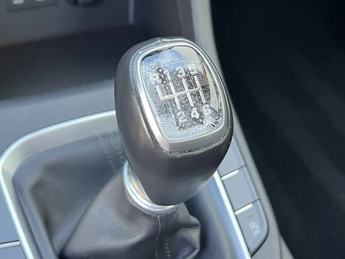 1.0 T-GDI i-Motion volledige historie / navi / parkeersensoren