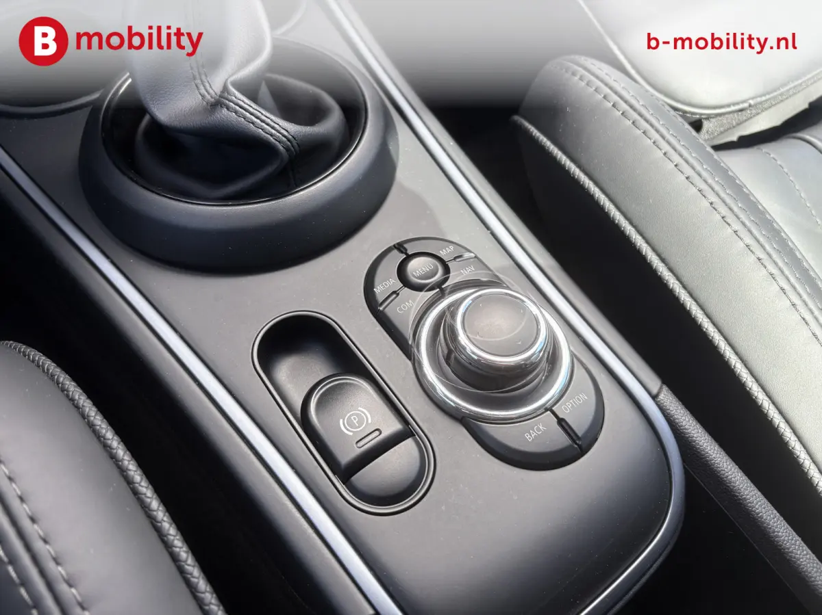 1.5 Cooper ALL4 Untamed Edition Panoramadak Head-Up SOH 97% | Adaptive Cruise Control | Hifi | Leer | DAB | Apple CarPlay