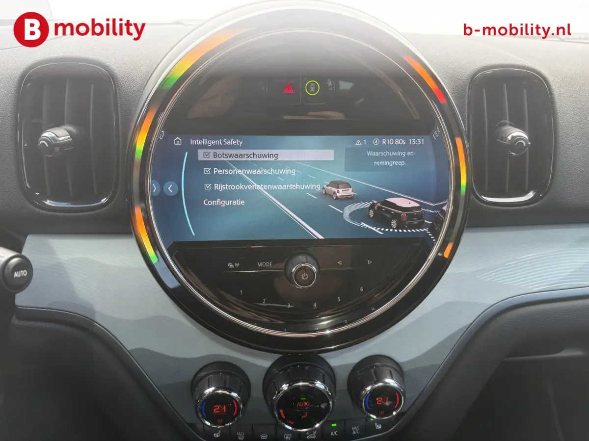 1.5 Cooper ALL4 Untamed Edition Panoramadak Head-Up SOH 97% | Adaptive Cruise Control | Hifi | Leer | DAB | Apple CarPlay