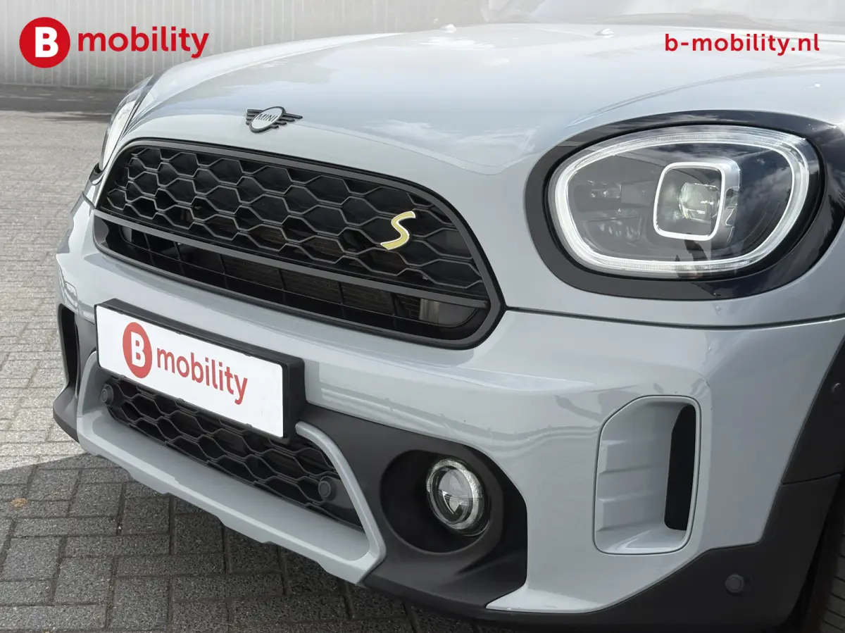 1.5 Cooper ALL4 Untamed Edition Panoramadak Head-Up SOH 97% | Adaptive Cruise Control | Hifi | Leer | DAB | Apple CarPlay