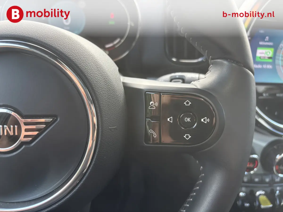 1.5 Cooper ALL4 Untamed Edition Panoramadak Head-Up SOH 97% | Adaptive Cruise Control | Hifi | Leer | DAB | Apple CarPlay