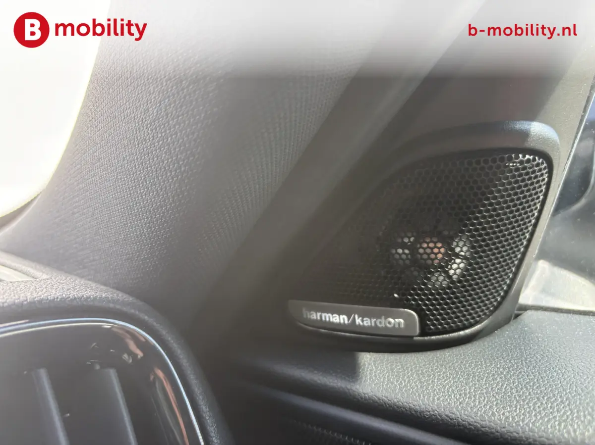1.5 Cooper ALL4 Untamed Edition Panoramadak Head-Up SOH 97% | Adaptive Cruise Control | Hifi | Leer | DAB | Apple CarPlay