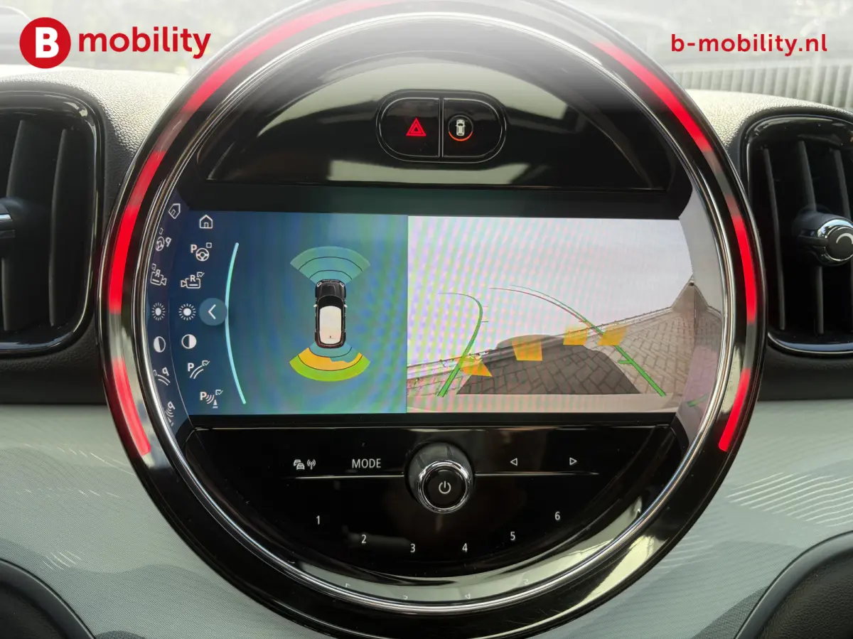 1.5 Cooper ALL4 Untamed Edition Panoramadak Head-Up SOH 97% | Adaptive Cruise Control | Hifi | Leer | DAB | Apple CarPlay