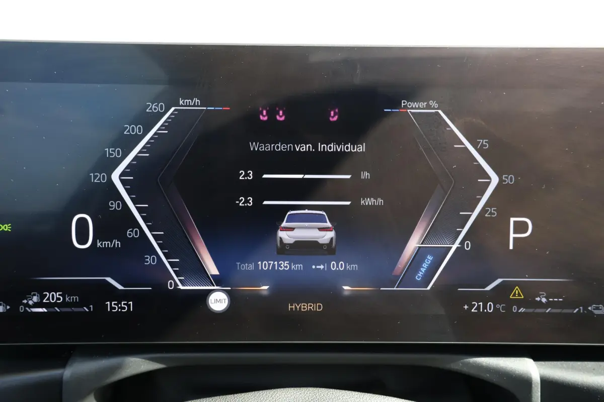 320e | M-Sport Pakket | Panorama Dak | PDC | Driving Assistant Professional | Achteruitrijcamera