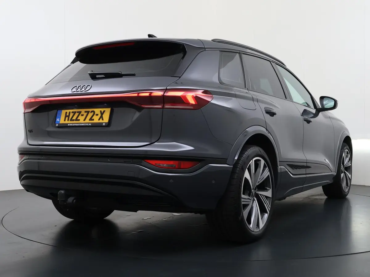 Launch edition 83 kWh ELEK. TREKHAAK | STOEL VERWARMING VOOR EN ACHTER | KEYLESS | 360 CAMERA | STUURVERWARMING | FABRIEKS GARANTIE TM 01-08-2027 |