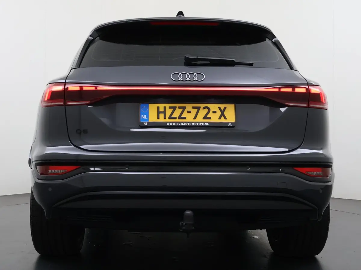 Launch edition 83 kWh ELEK. TREKHAAK | STOEL VERWARMING VOOR EN ACHTER | KEYLESS | 360 CAMERA | STUURVERWARMING | FABRIEKS GARANTIE TM 01-08-2027 |