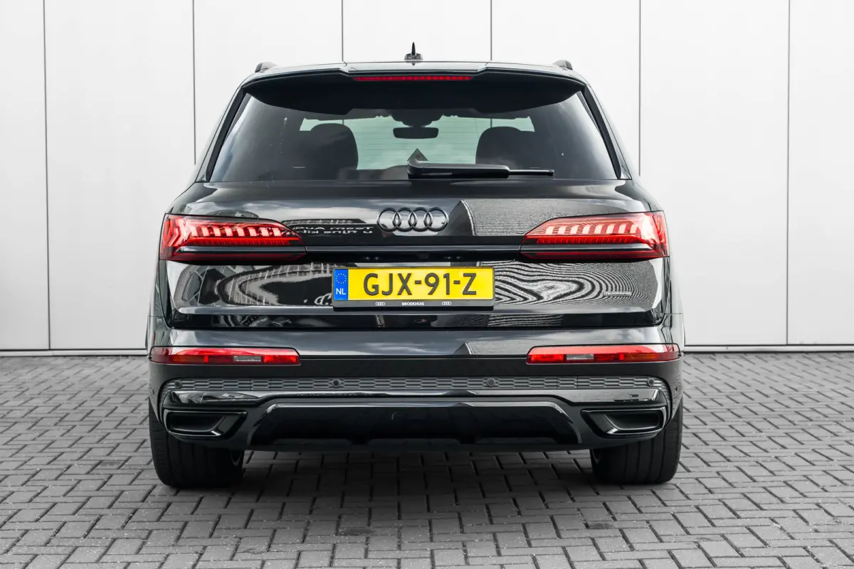 60 TFSI e quattro Pro Line S Competition 462 PK | Trekhaak | Stuurverwarming | 22" velgen | Achteruitrijcamera