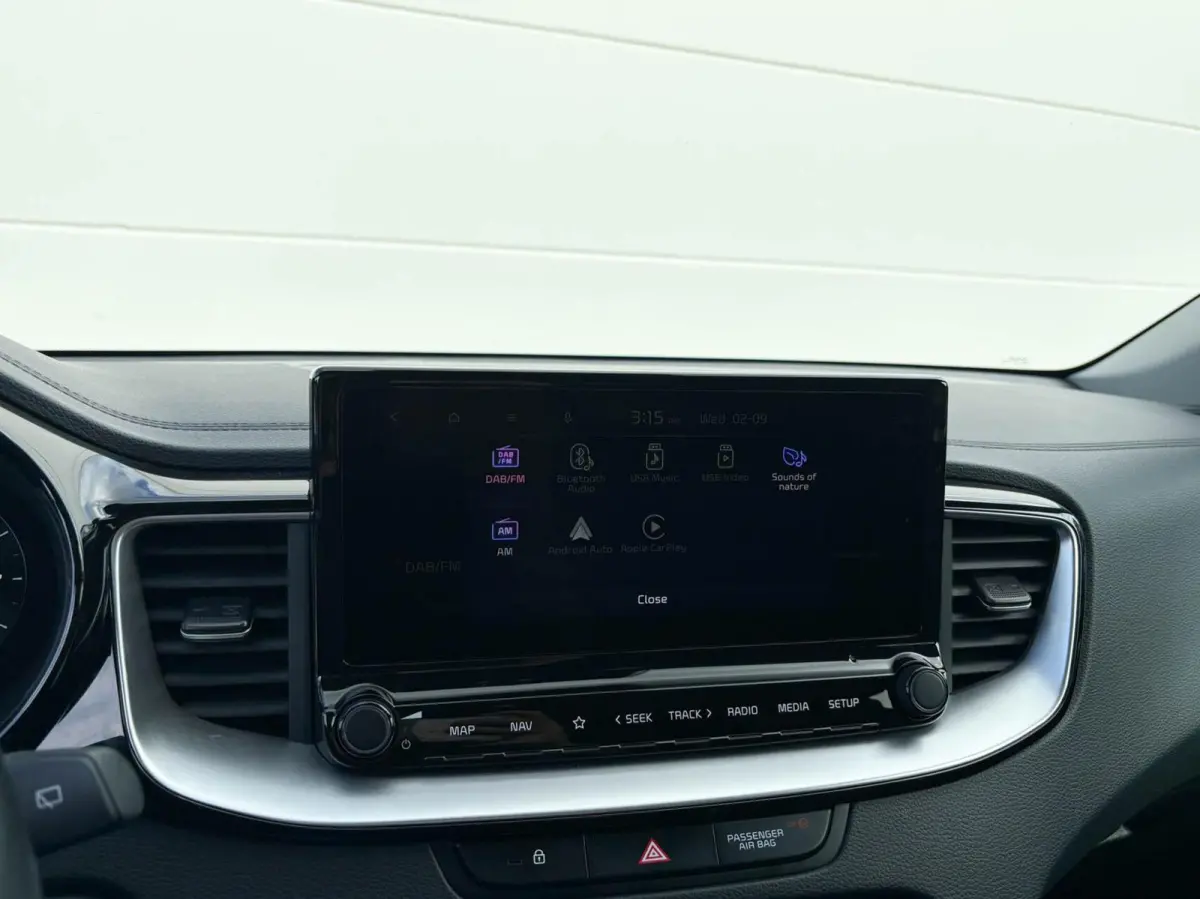 1.0 T-GDi 120pk DynamicPlusLine | Navigatie | Camera | Winterpakket