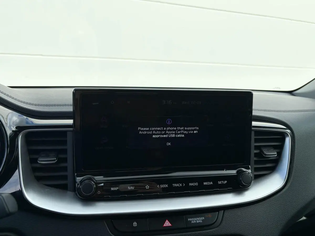 1.0 T-GDi 120pk DynamicPlusLine | Navigatie | Camera | Winterpakket