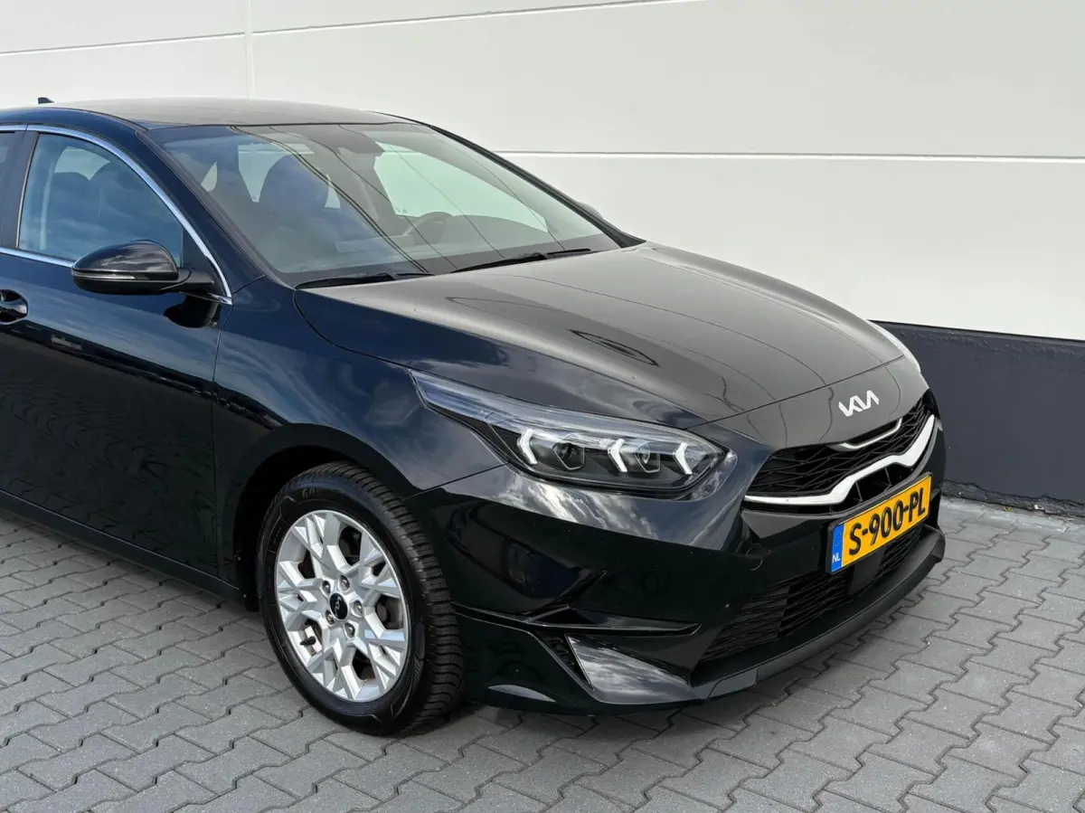 1.0 T-GDi 120pk DynamicPlusLine | Navigatie | Camera | Winterpakket